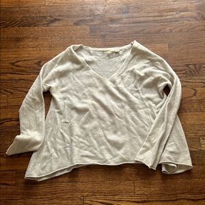 Cream V-Neck Long Sleeve Sweater